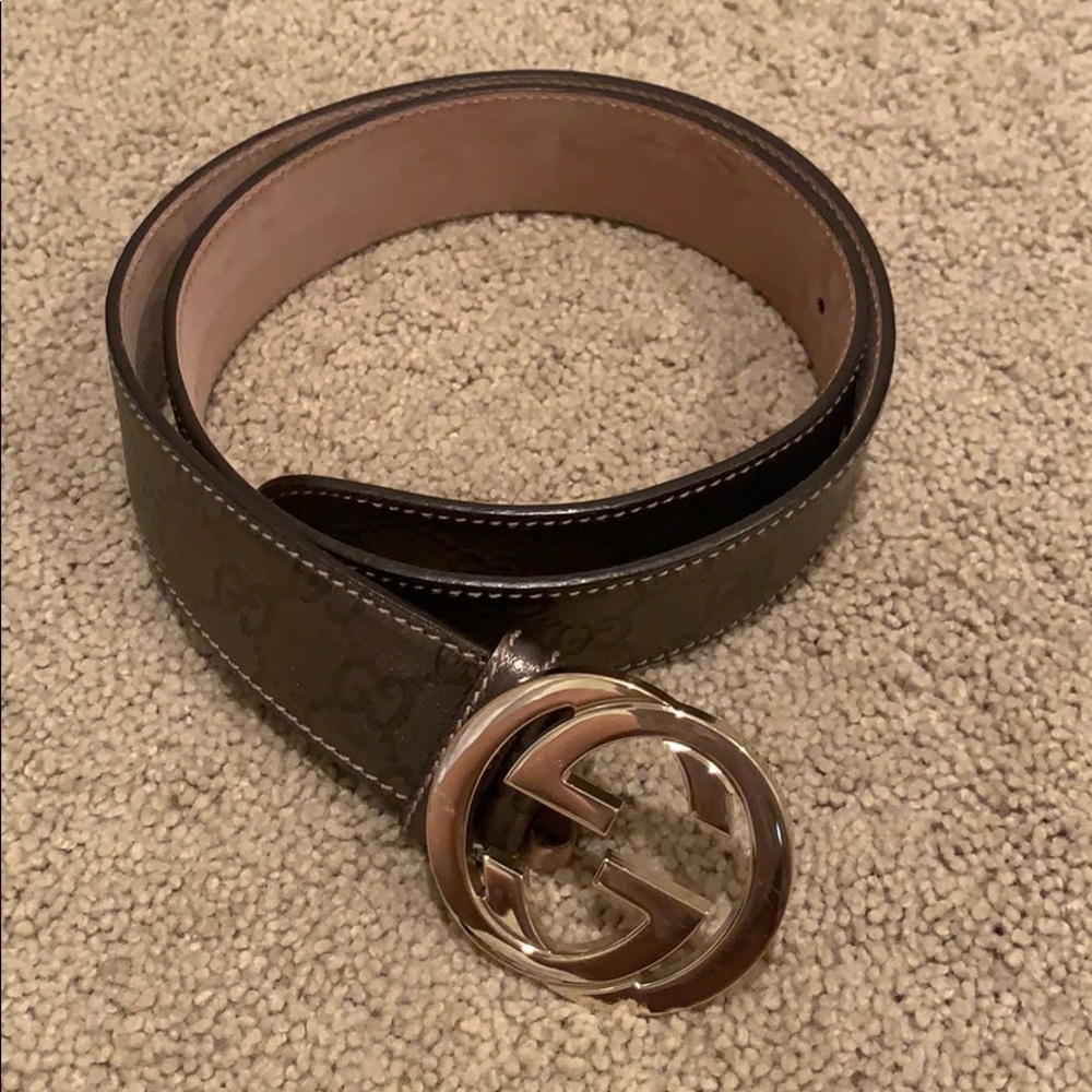 Like new metallic Gucci belt